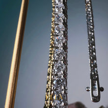 Load image into Gallery viewer, Delyne (White Gold)