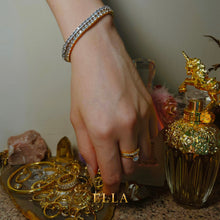Load image into Gallery viewer, Delyne (Yellow Gold)